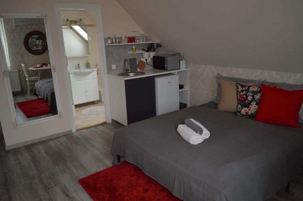 Rebeka Panzio Bed & Breakfast Tihany Luaran gambar